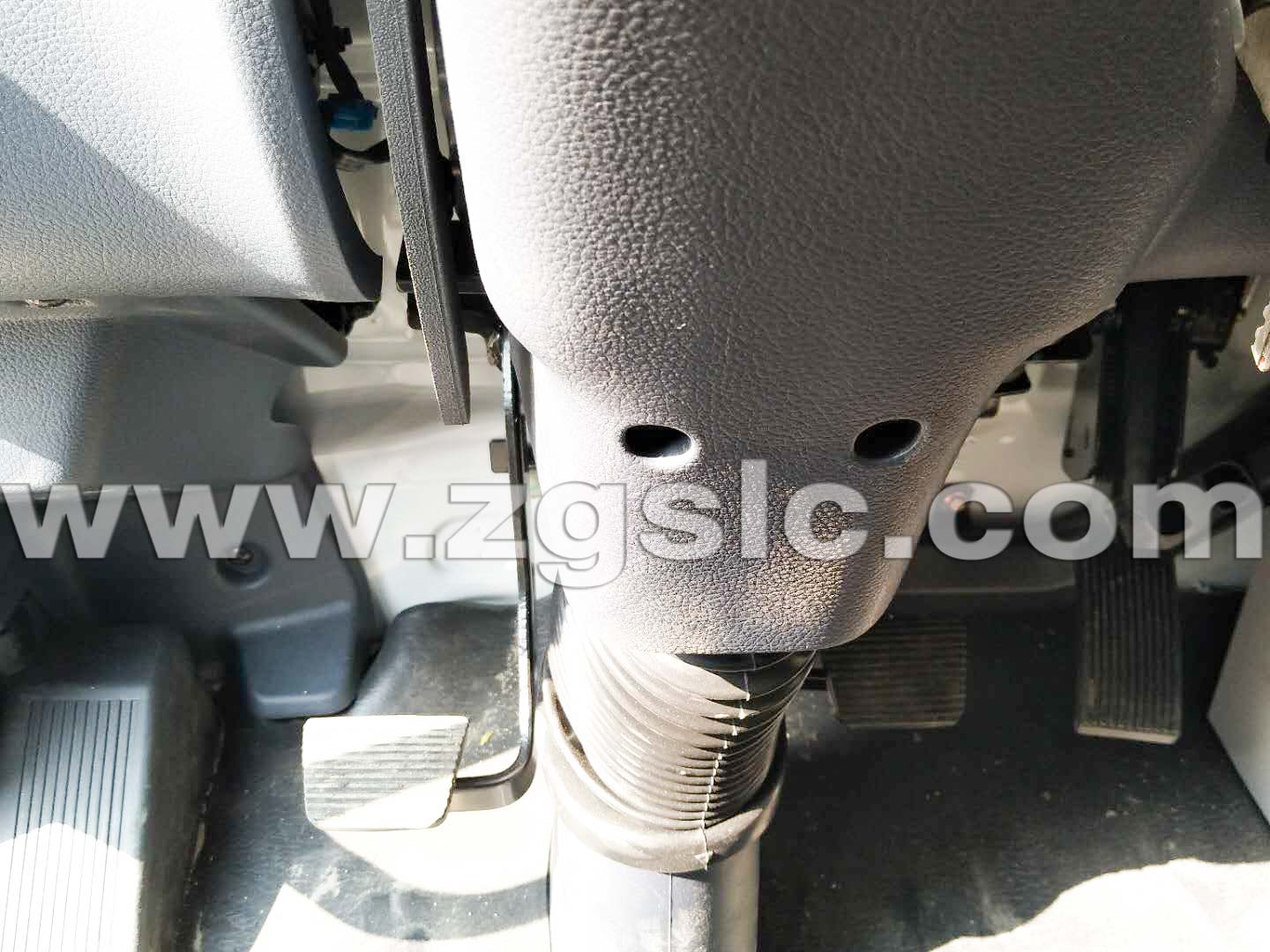 湖北程力集團(tuán)東風(fēng)T5抑塵車