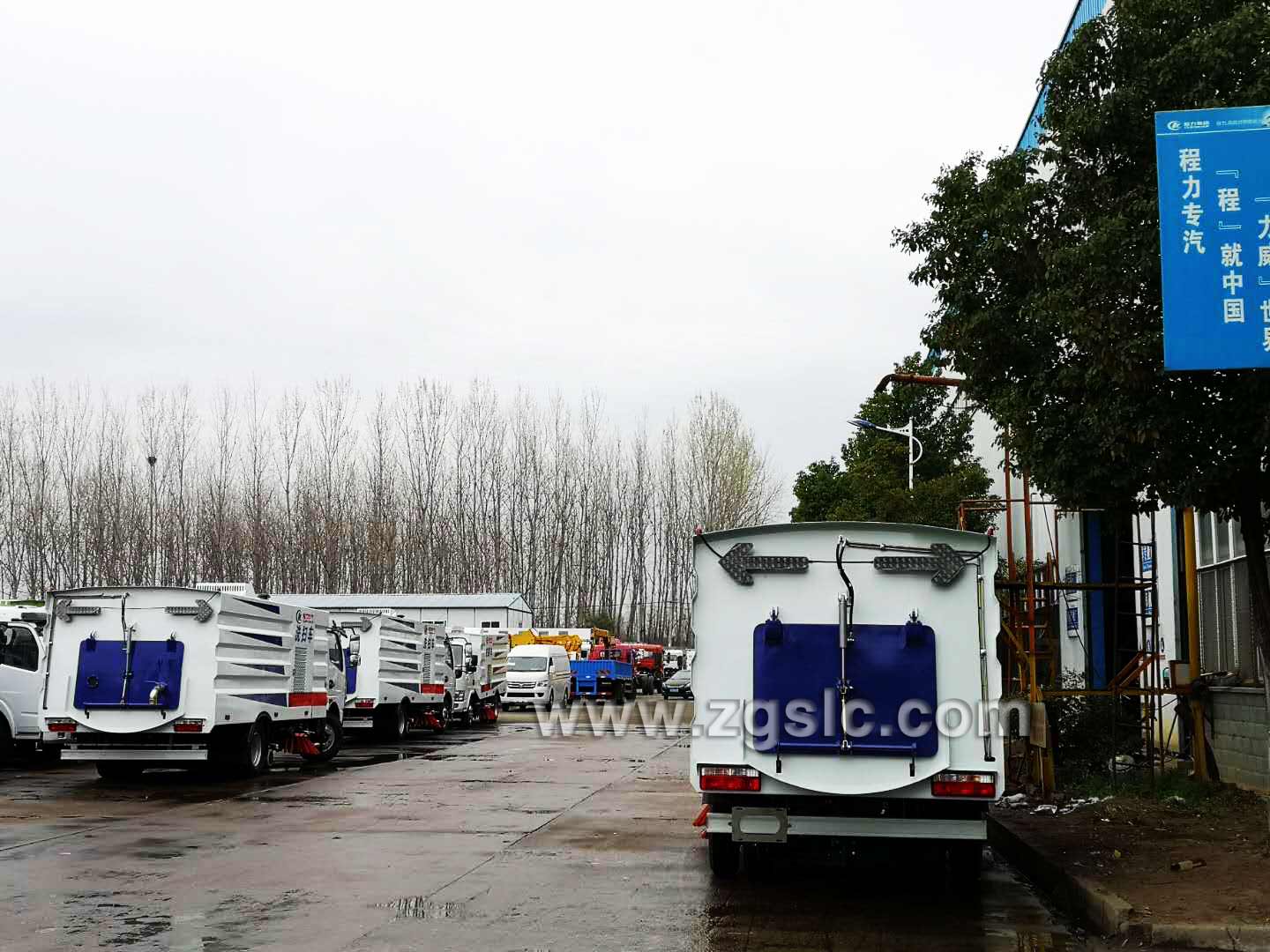 程力集團東風小多利卡掃路車