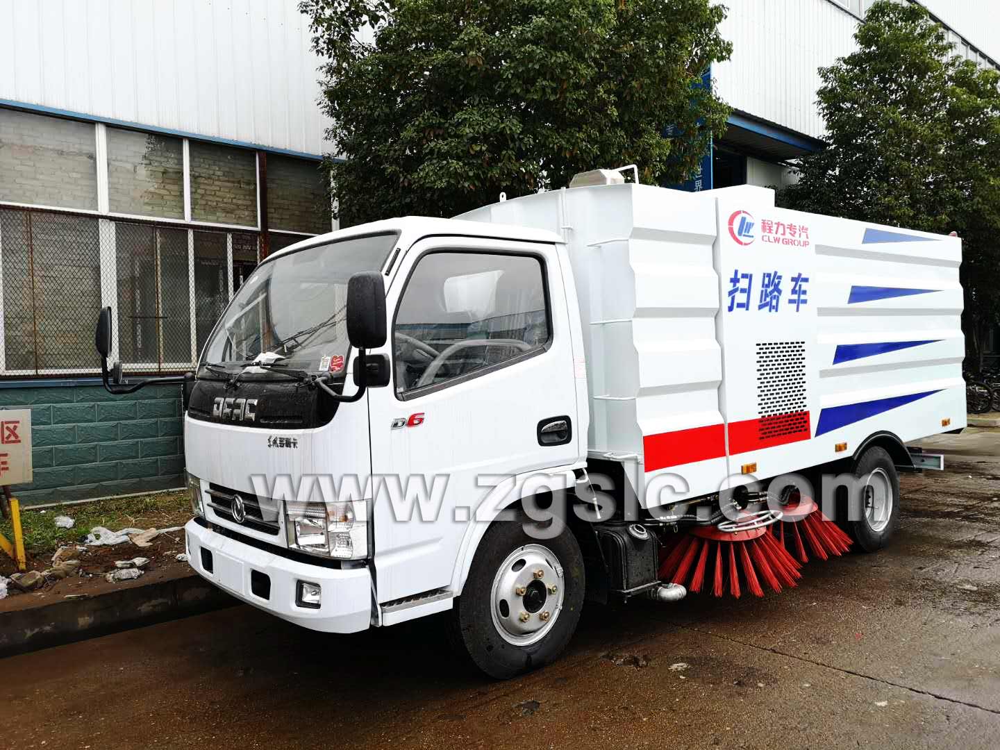 程力集團東風小多利卡掃路車