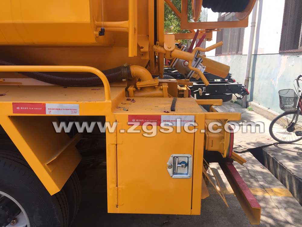 湖北程力東風(fēng)小多利卡清洗吸污車（國五）