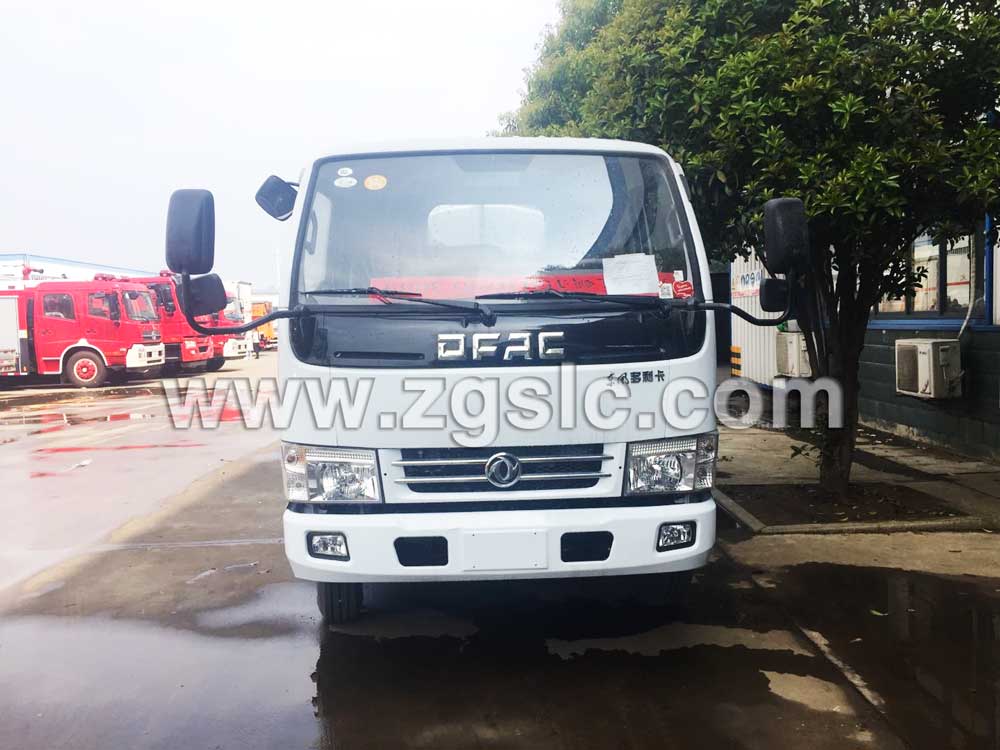 湖北程力東風小多利卡吸糞車（國五）