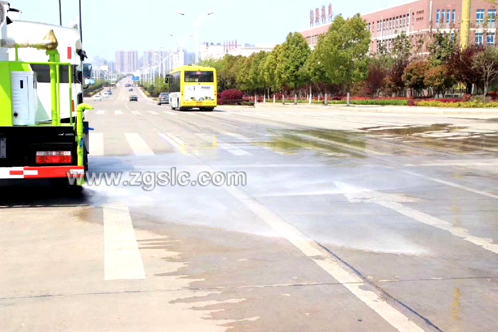 程力東風(fēng)小多利卡藍牌抑塵/噴霧車（國五）