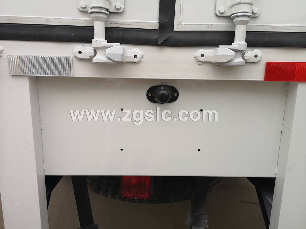 東風(fēng)乘龍爆破器材運(yùn)輸車（國五）