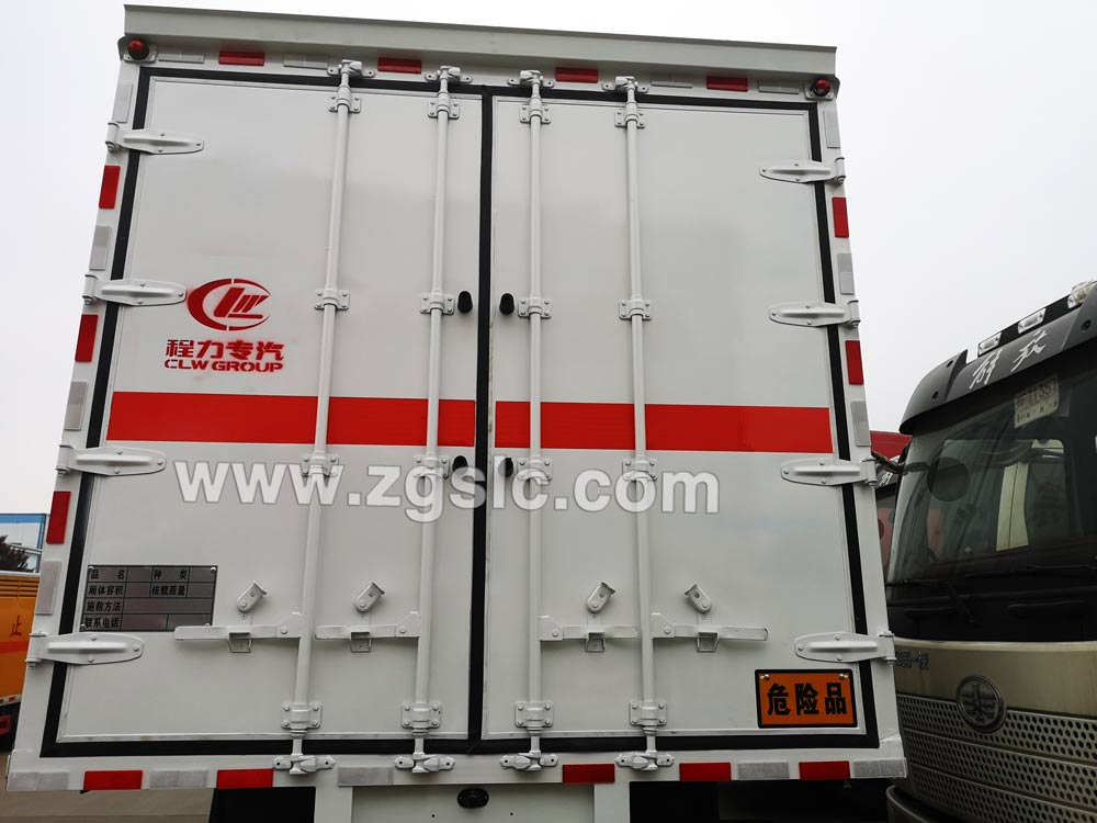 東風(fēng)乘龍爆破器材運(yùn)輸車（國五）