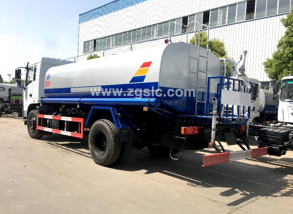 程力12方2019新款東風專底灑水車黃牌（國五）