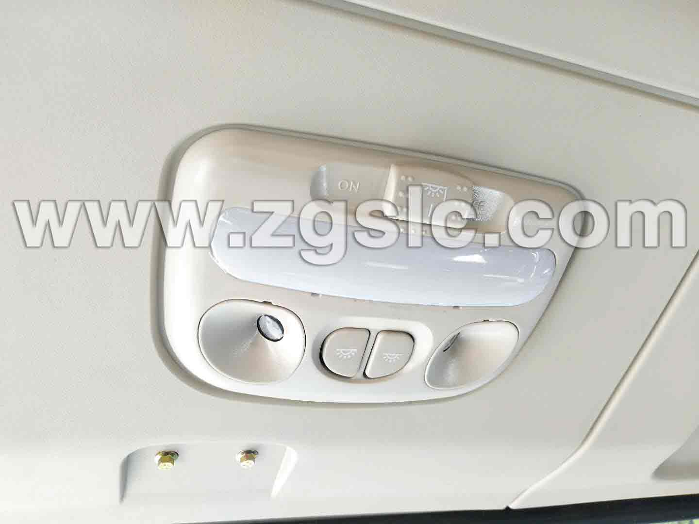 東風天錦散裝飼料車（國五）