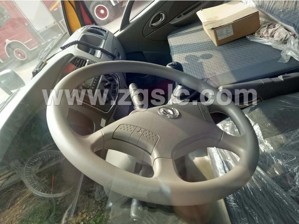 東風小多利卡水罐消防車（國五）