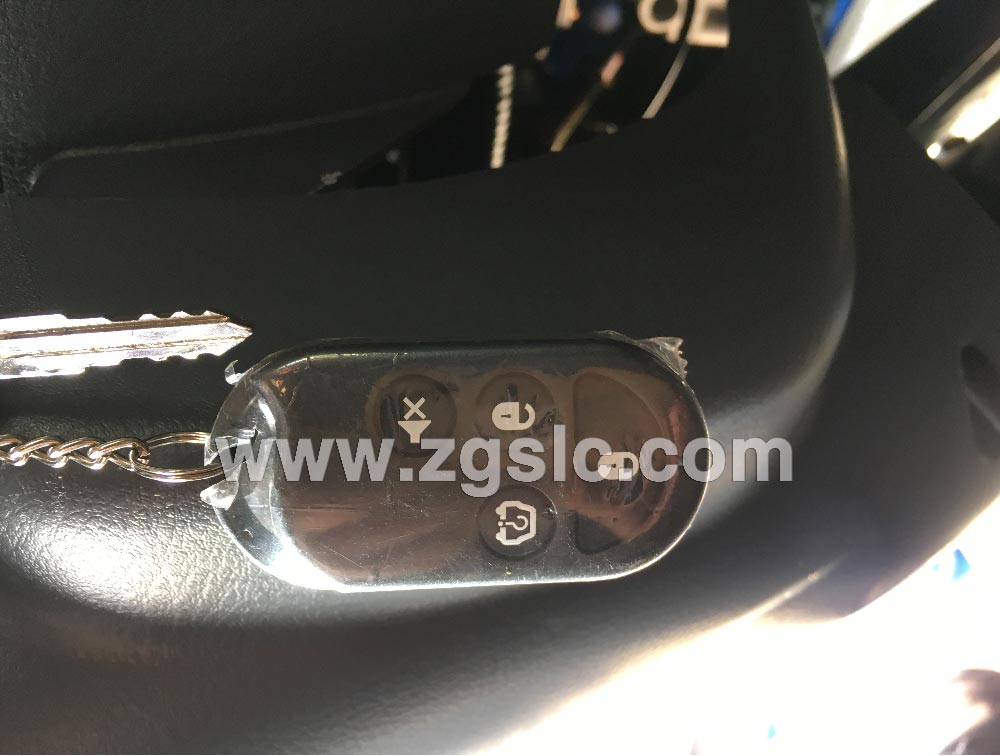 程力東風(fēng)多利卡黃牌挖機平板運輸車（國五）