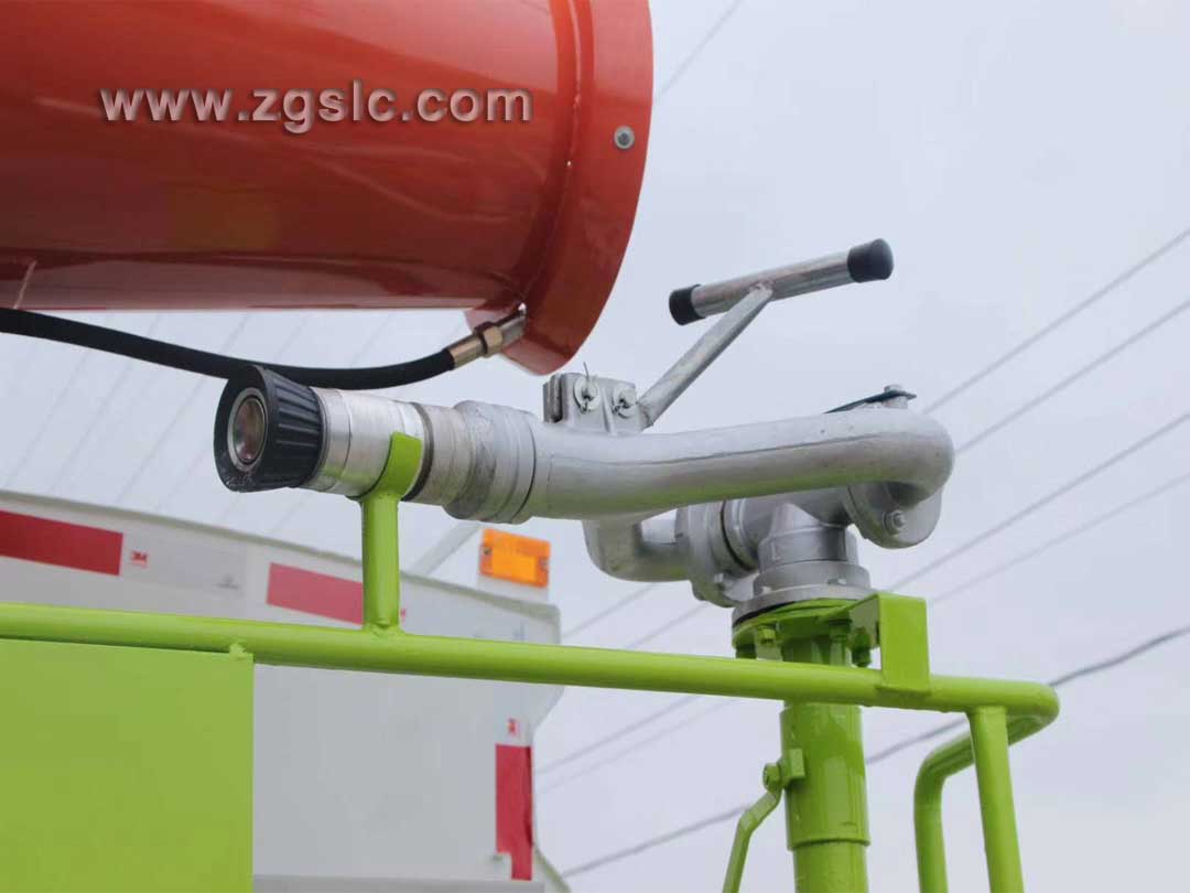 湖北程力東風小多利卡抑塵車尾部細節圖