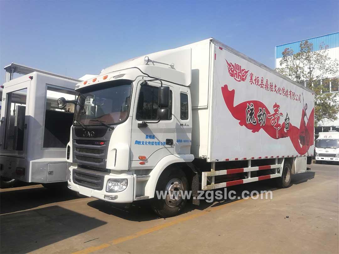 江淮格爾發(fā)流動(dòng)舞臺(tái)車