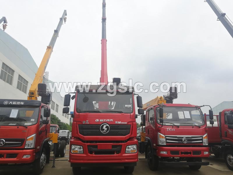 陜汽德龍前四后八隨車吊-廠家價(jià)格