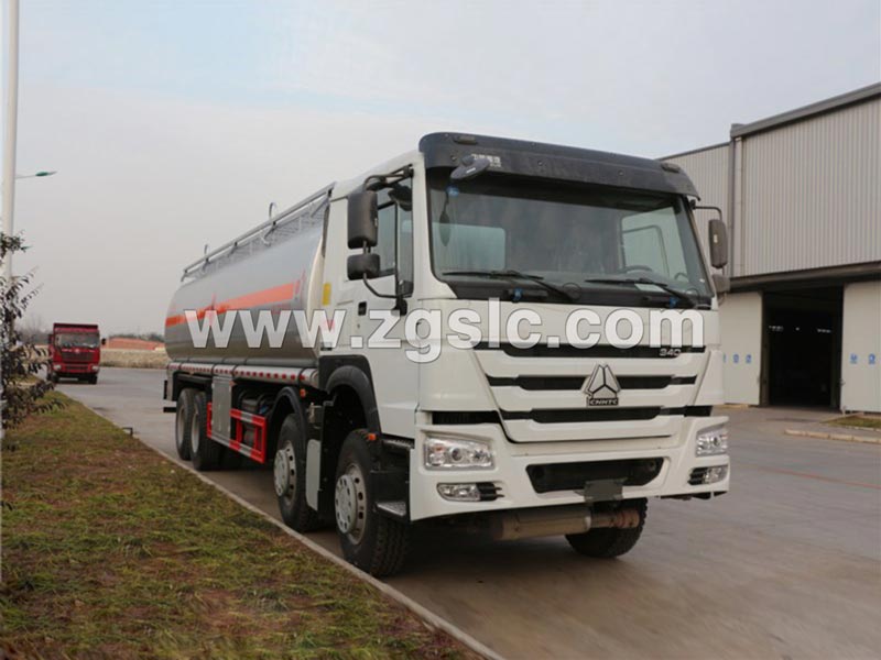 重汽前四后八30方運(yùn)油車（國五）-廠家價(jià)格