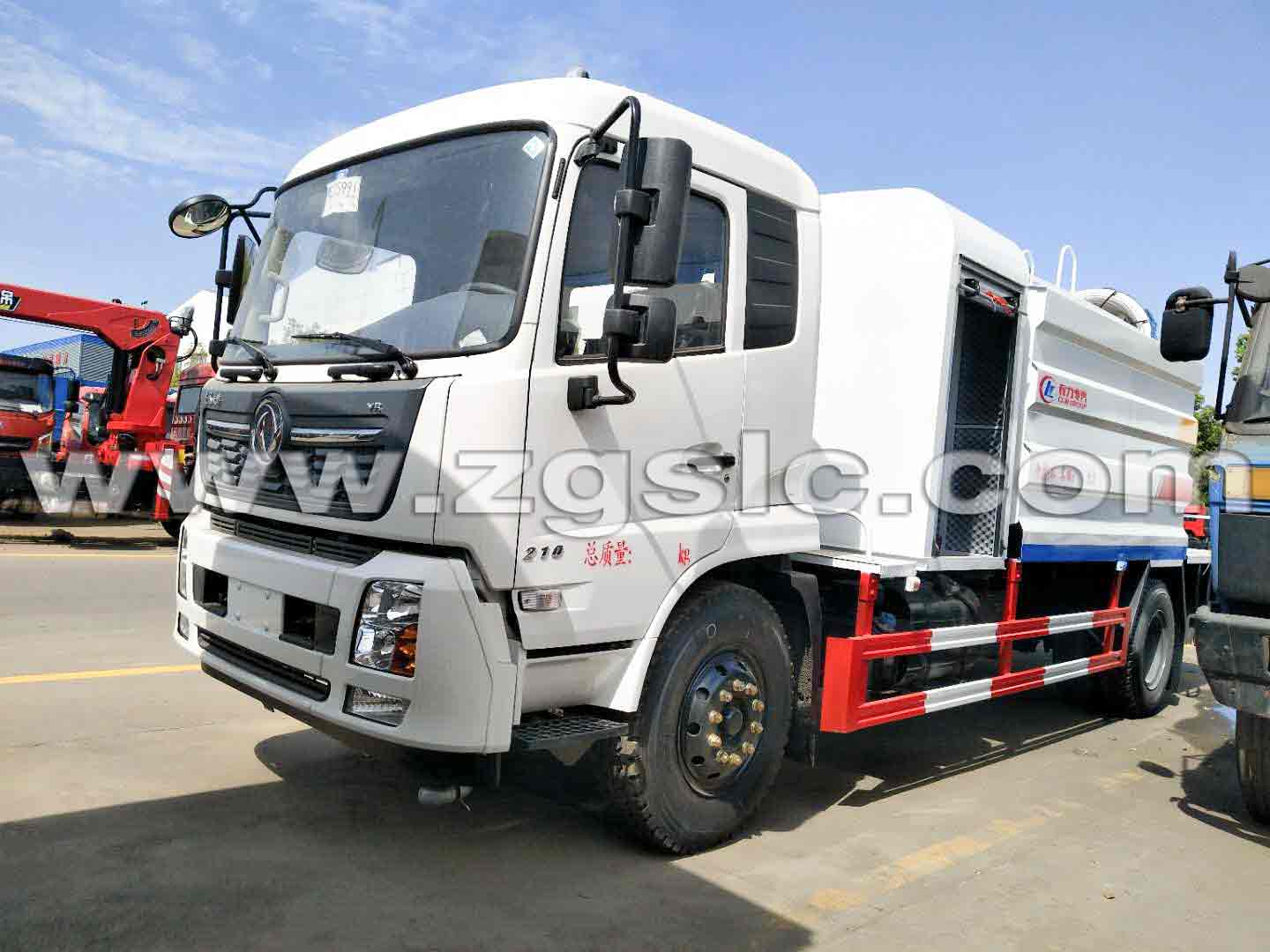 東風天錦抑塵車