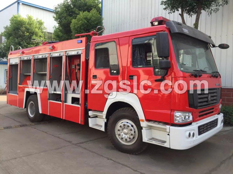 豪沃干粉消防車-廠家價格