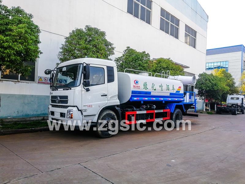 東風天錦噴霧車-廠家價格