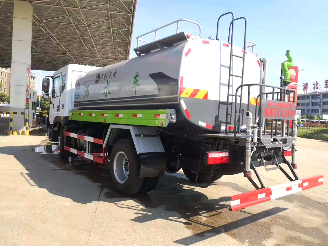 國六東風D9灑水車尾部結構圖