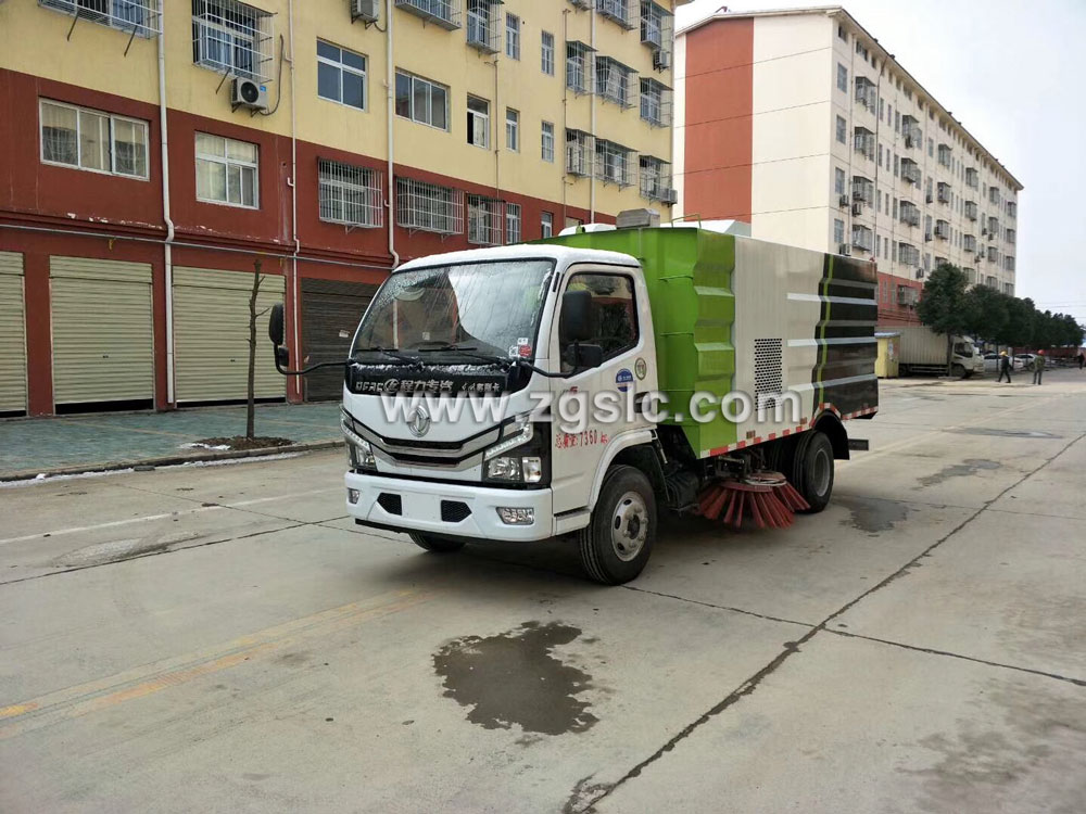 程力專用汽車股份有限公司東風(fēng)多利卡掃路車價格