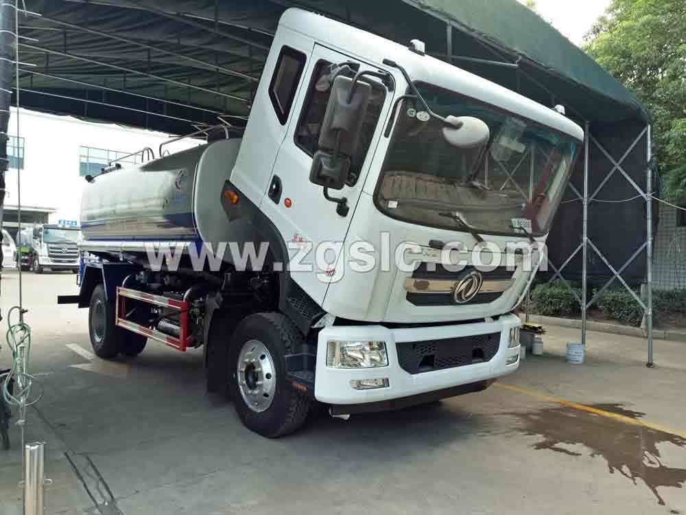 程力專用汽車股份有限公司東風D9灑水車 程力專用汽車股份有限公司東風D9灑水車