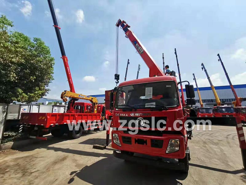 程力集團東風專底隨車吊