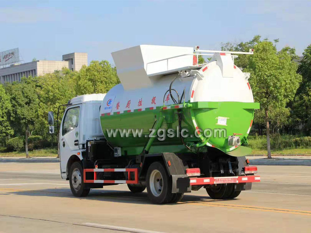 程力集團國六東風大多利卡尾部細節圖