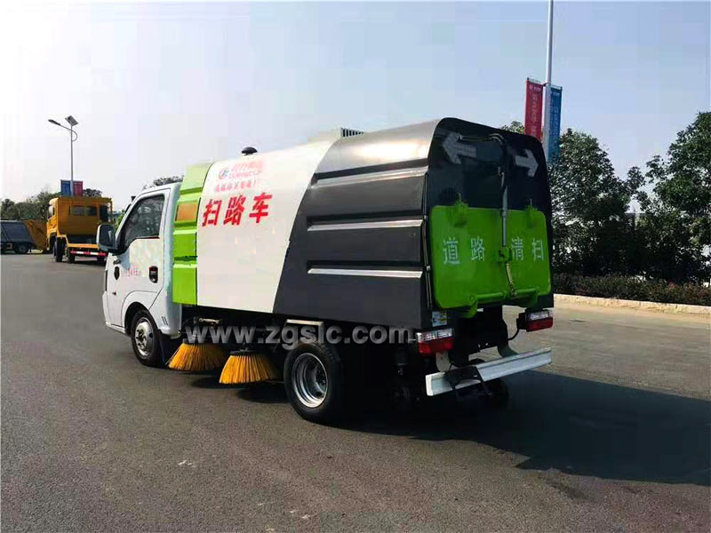 程力集團國六東風逸途掃路車