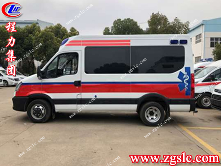 程力牌依維柯歐勝監護型救護車，為傷員駕起生命的綠色通道